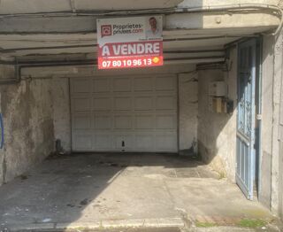  Parking / Garage  vendre 3 pices 280 m