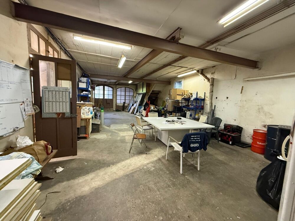 Vente Immeuble LOURDES CENTRE – Ensemble immobilier à fort potentiel avec ateliers, appartement, garages et terrasse Lourdes