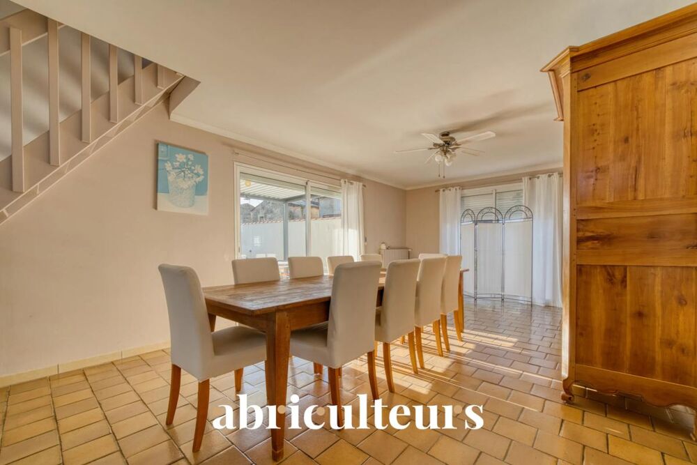 Vente Maison Maison familiale de 154 m² avec piscine en vente à Val-de-Cognac (16370) Val de cognac