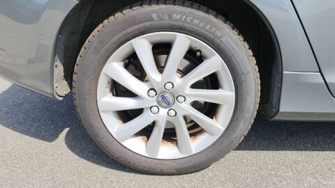 V60 2.0 D3 150 Geartronic 8 Momentum Business 2017 occasion 69008 Lyon