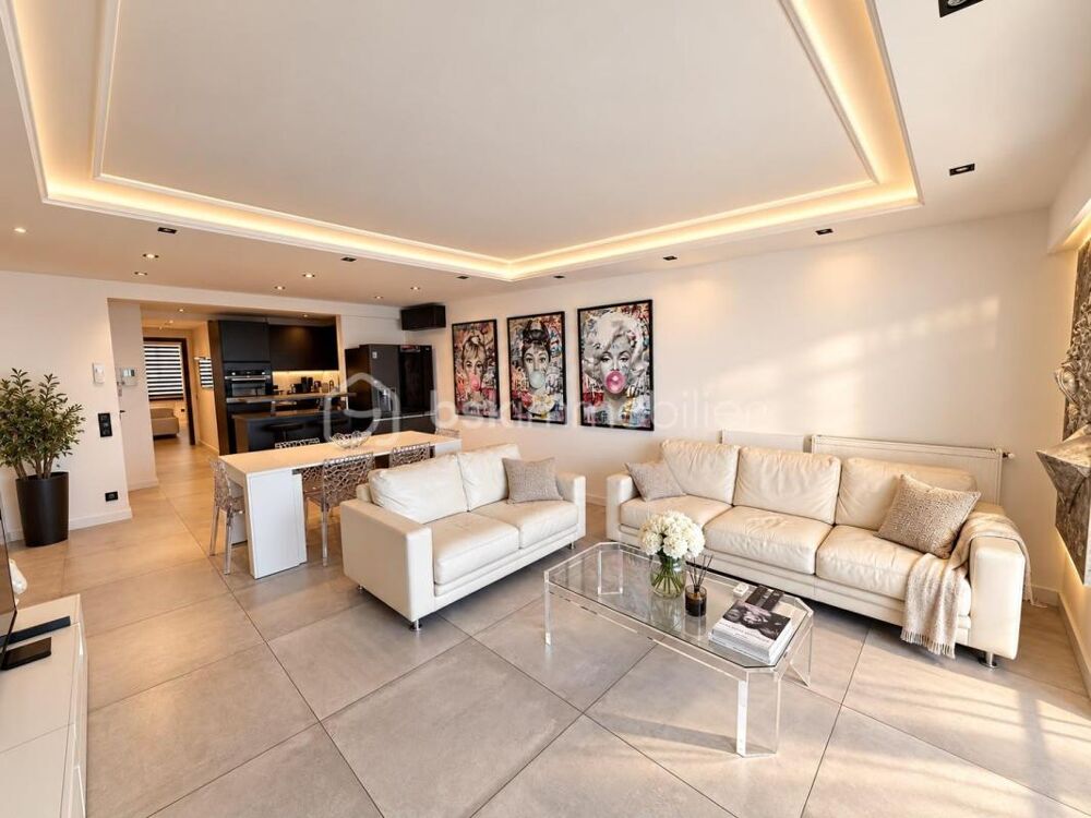 Vente Appartement CANNES CROISETTE - VUE MER PANORAMIQUE - APPARTEMENT 107M² - 3 CHAMBRES - PARKING - CARRE D'OR Cannes