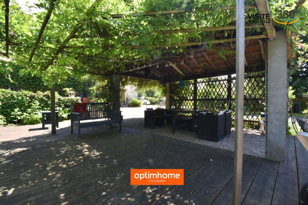 Vente Maison Belle demeure en pierre avec piscine Ambares et lagrave