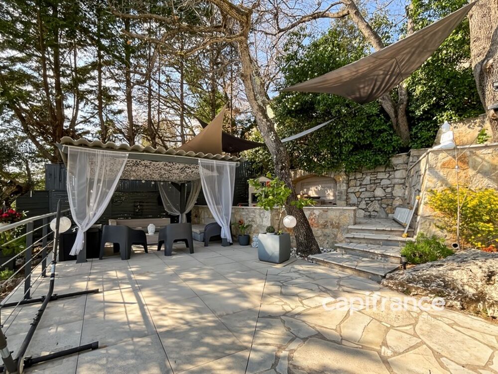 Vente Villa Villa de charme avec vue panoramique et piscine - 7 pièces - BAGNOLS EN FORET (83) Bagnols en foret