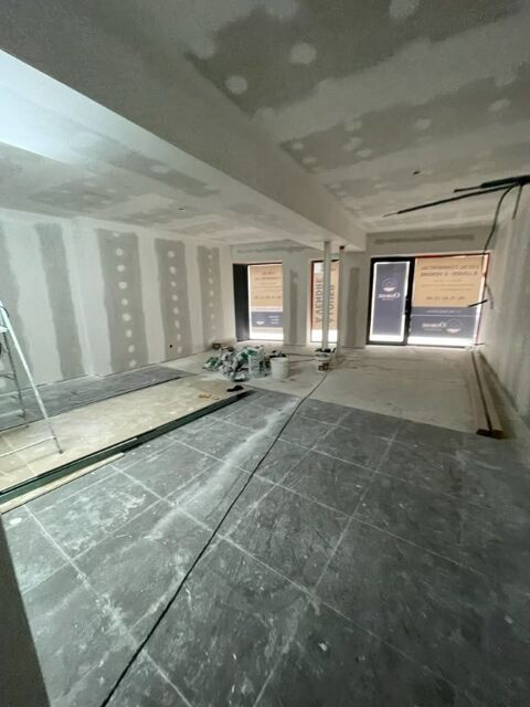 A LOUER - LOCAL COMMERCIAL 1500 71000 Macon