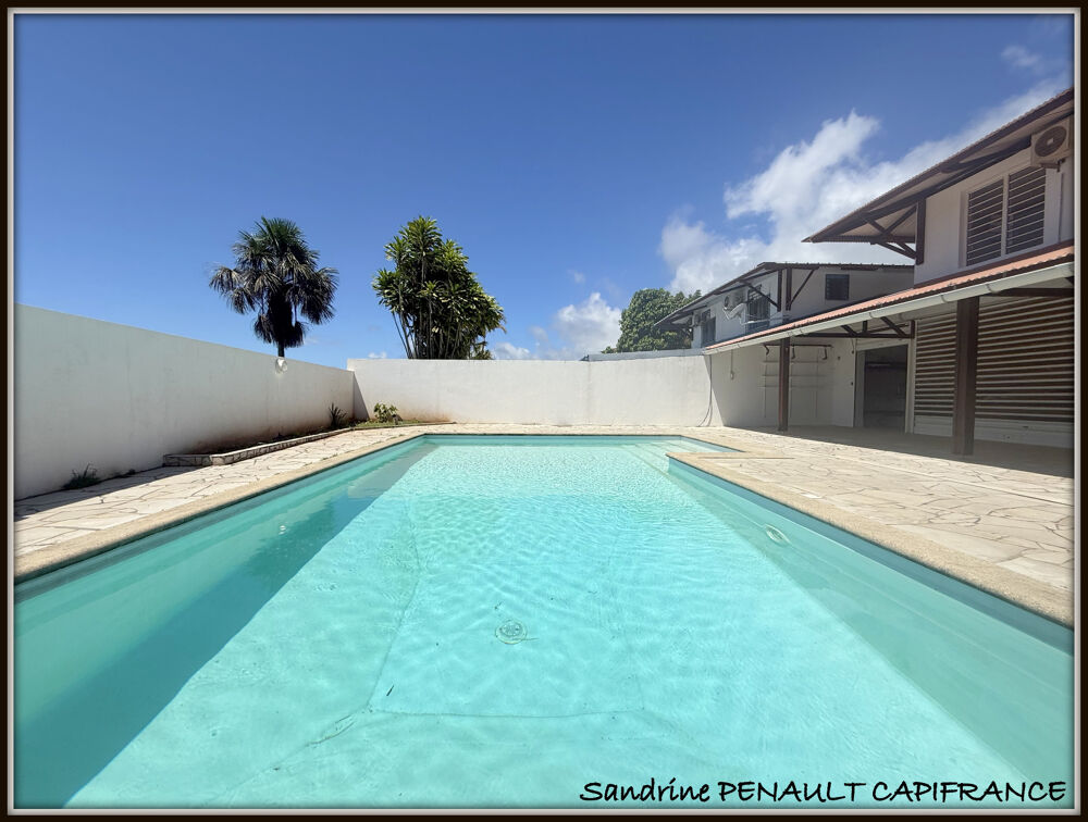 A VENDRE A KOUROU (97310) UNE CHARMANTE VILLA T6 DE 120 m² - TERRAIN DE 466 m² - AU PRIX DE 390 000 €