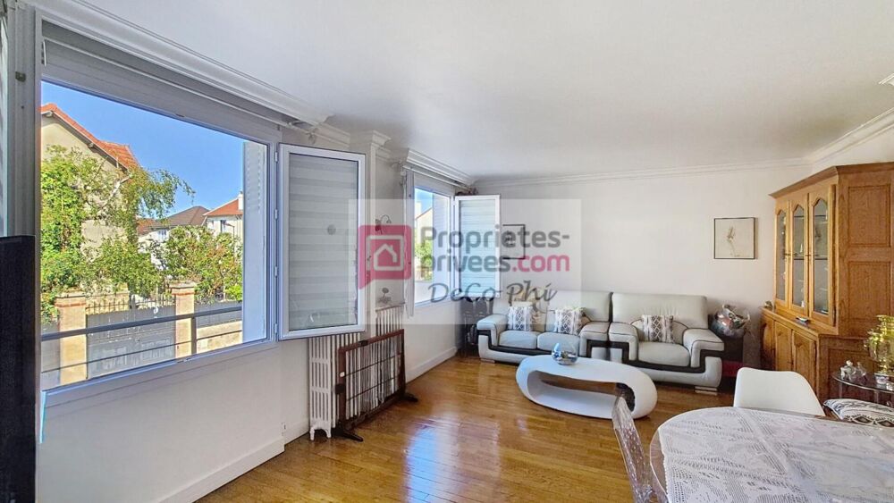 Vente Maison Maison  TBE   terrasse sud-ouest  100 m2  Versailles Porchefontaine Versailles