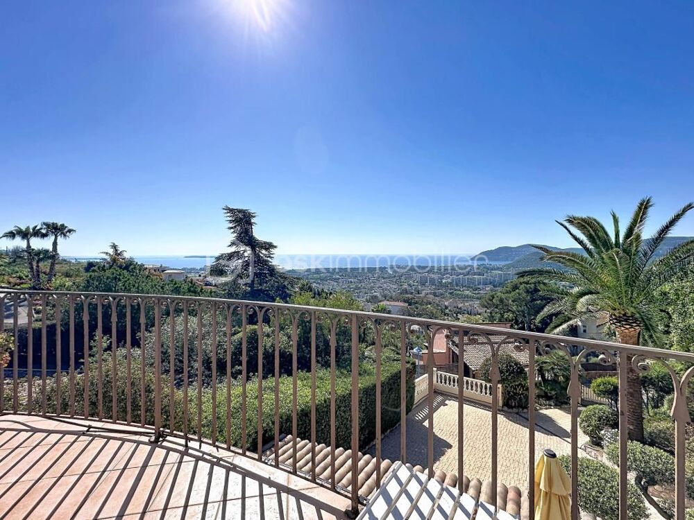 � vendre  Villa Mandelieu-la-Napoule (06210)
