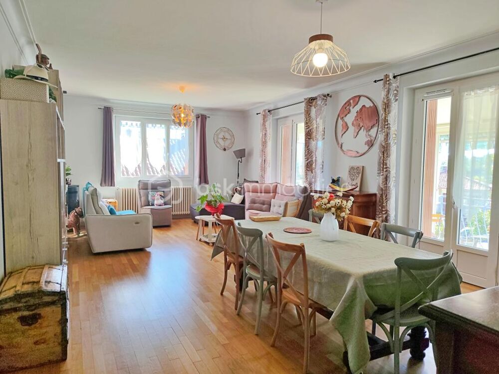 Vente Maison GOURDON – MAISON RÉNOVÉE 140 M² – 3 CHAMBRES – CALME – PROCHE CENTRE-VILLE AVEC JARDIN Gourdon