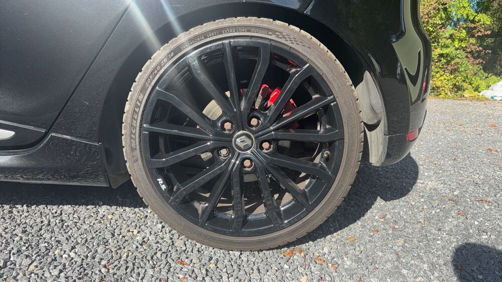 Clio RS 1.6 Turbo 220 EDC6 Trophy - Automatique 2018 occasion 08320 Aubrives