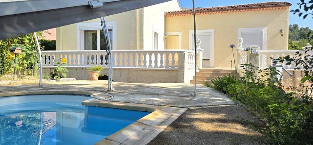 Villa T4 de 123,5 m² avec garage et piscine