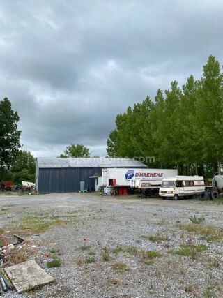  Remise / Grange � vendre 1 pi�ce 330 m� Liesse notre dame