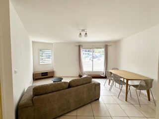  Appartement à louer 2 pièces 47 m²