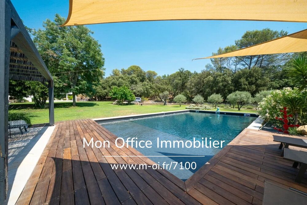 Référence : 7100-NGU. - Maison 9 pièces - Piscine - village à pied - calme - 276m2