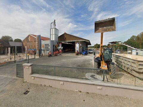   A VENDRE - ENSEMBLE IMMOBILIER 