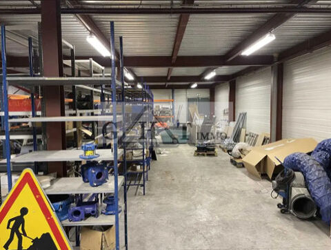 Entrep&ocirc;t &agrave; vendre de 920m&sup2; &agrave; Saint-Mard 1170000 77230 Saint mard