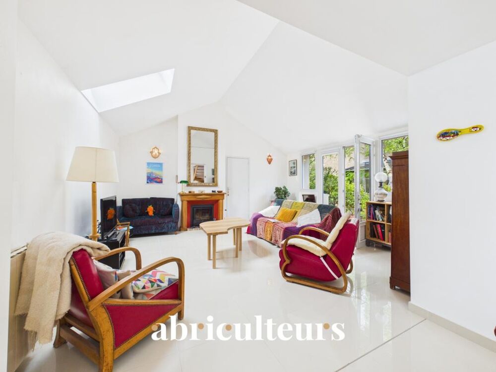 Vente Maison Maison familliale - 5 chambres et 1 bureau -Jardin arboré - Garage - Zola Nantes