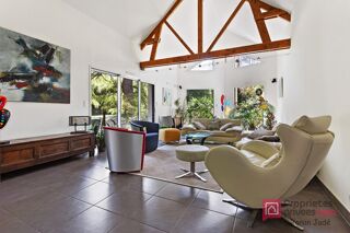  Maison � vendre 8 pi�ces 230 m�