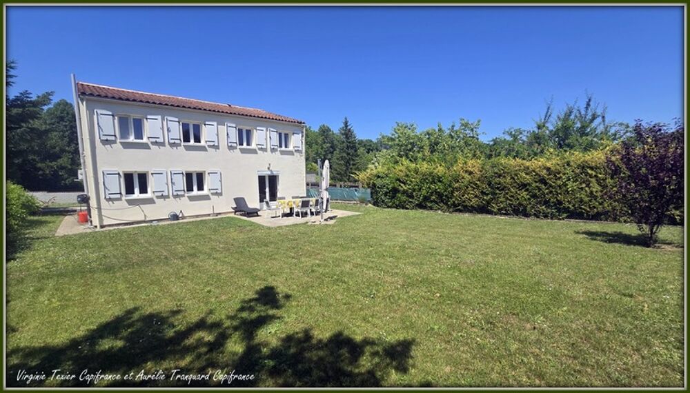 Vente Maison Maison à vendre 6 pièces VARAIZE (17) 4 chambres sur 1500m² de jardin clos avec garage Varaize