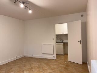  Appartement à louer 1 pièce 23 m²