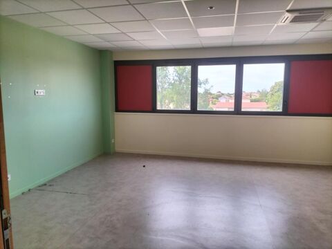 ST DENIS LES BOURG - Les Cadalles - BUREAU 662 01000 Saint denis les bourg
