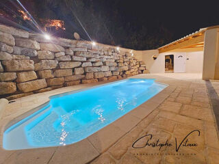  Villa  vendre 5 pices 200 m