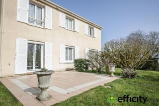  Maison à vendre 8 pièces 144 m²