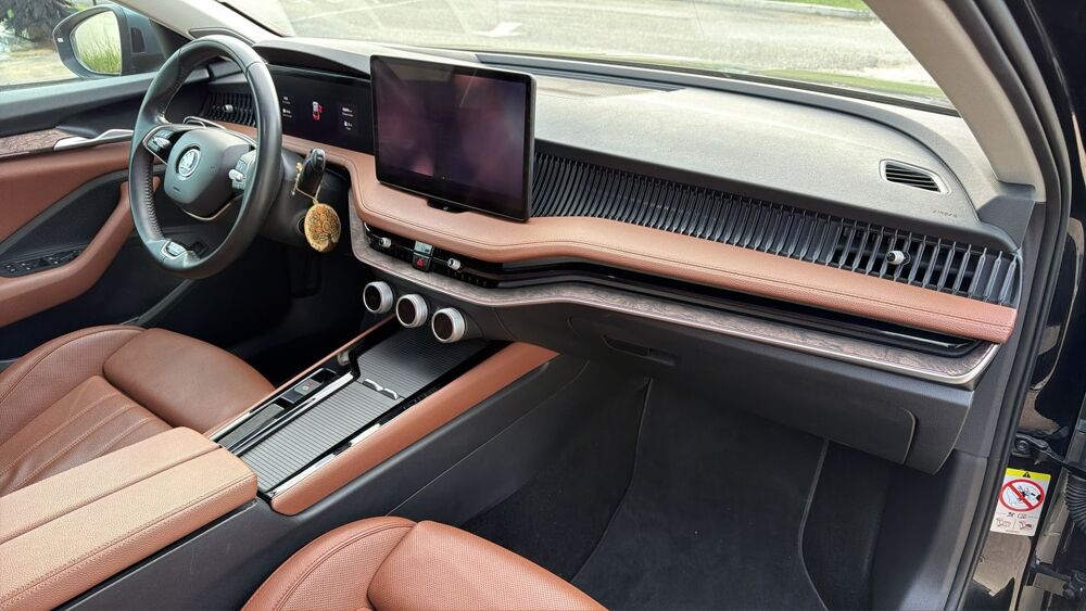 Superb IV 2.0 TDI 140 DSG7 Laurin & Klement - Automatique 2024 occasion 13700 Marignane