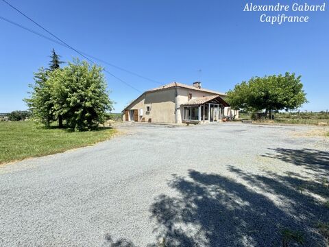   Corps de ferme rénové avec grange attenante - 4 chambres - Terrain de plus d'un hectare Maison - 7 pièce(s) - 180 m²