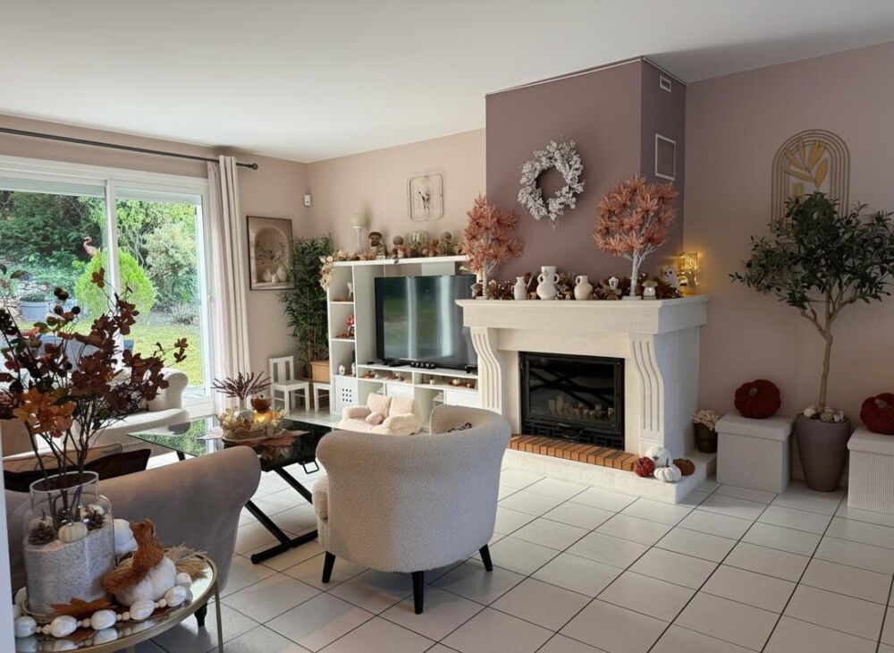Vente Maison ÉVRY-COURCOURONNES ? MAISON FAMILIALE DE CHARME ? 4 CHAMBRES ? JARDIN ET GRANDE TERRASSE Evry courcouronnes