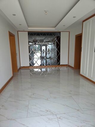  Maison � vendre 7 pi�ces 355 m�