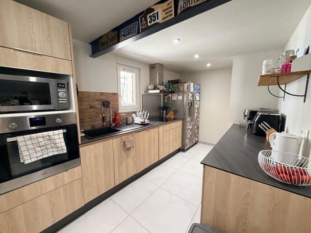 Vente Maison Maison de village 4 pièces rénovée avec garage à ROUSSET Rousset
