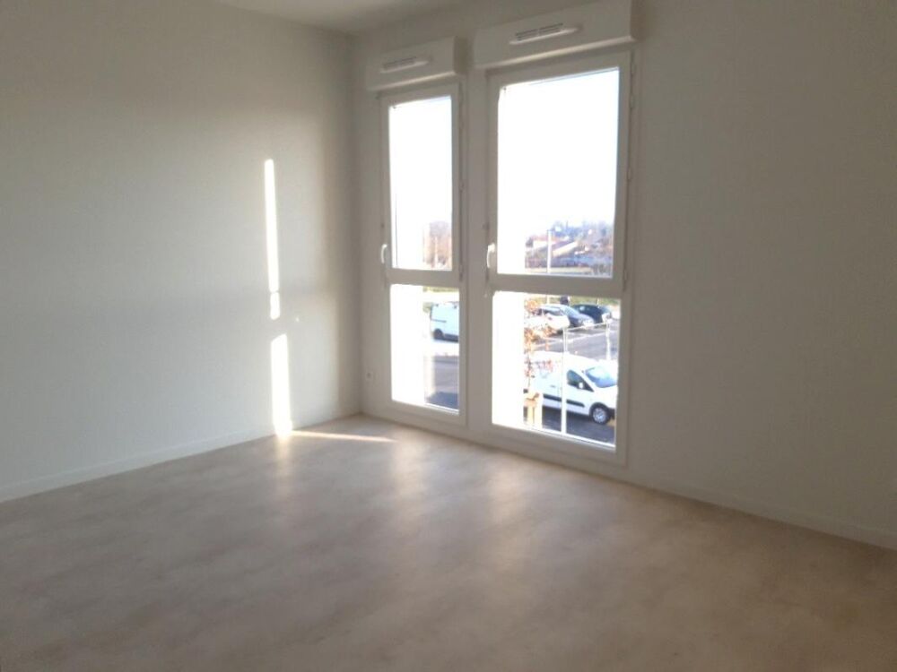 Location Appartement T3 avec terrasse et double parking à L'Isle d'Abeau L isle d abeau