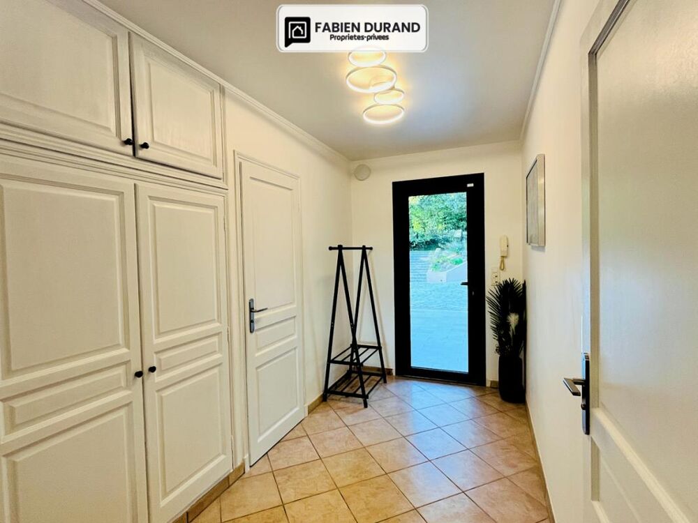 à vendre  Propriété/château La Motte (83920)