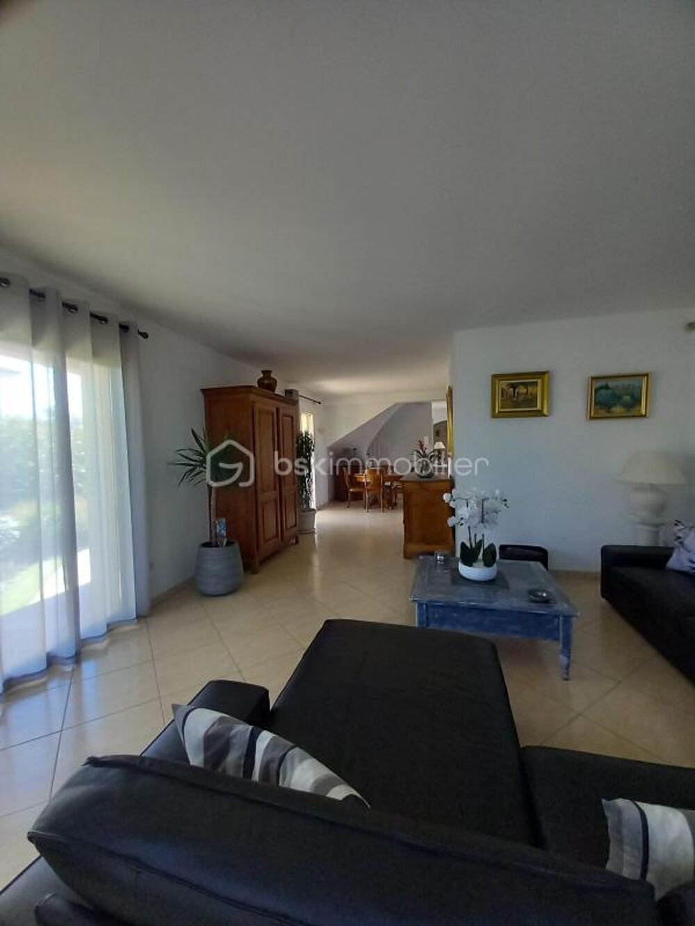 Maison d'architecte sur 1096 m² de terrain clos et arboré
