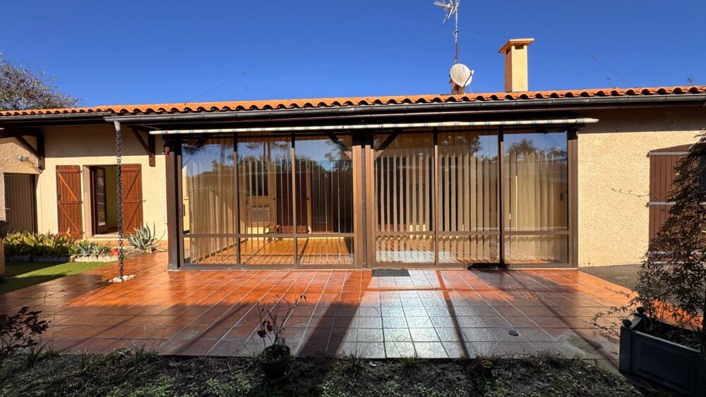 Vente Maison Agréable maison de plain-pied avec studio et garage de 30 m² Ares