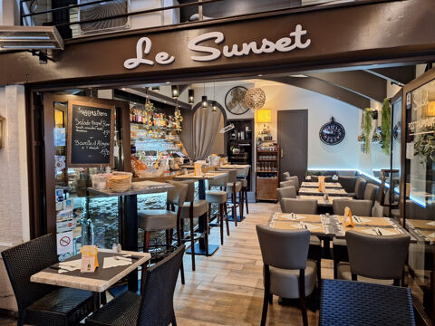 Dpt Savoie (73),  AIX LES BAINS Hyper Centre -BAR-Restaurant Double Terrasse 230000 73100 Aix les bains