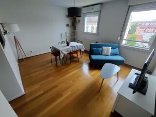  Appartement à louer 2 pièces 45 m²