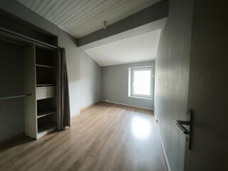  Appartement à louer 3 pièces 66 m²
