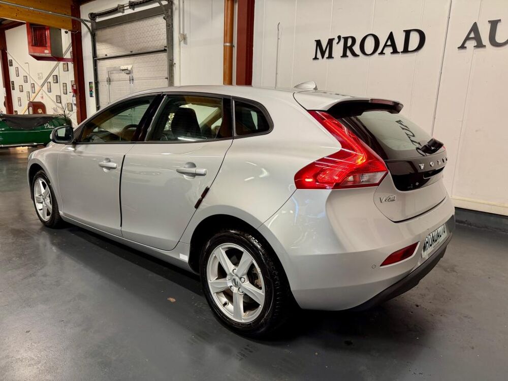 V40 2.0 T2 122ch 2018 occasion 59700 Marcq-en-Barœul