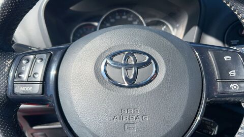Yaris 1.3 VVT-i 99 Collection - 5 places 2016 occasion 25750 Semondans