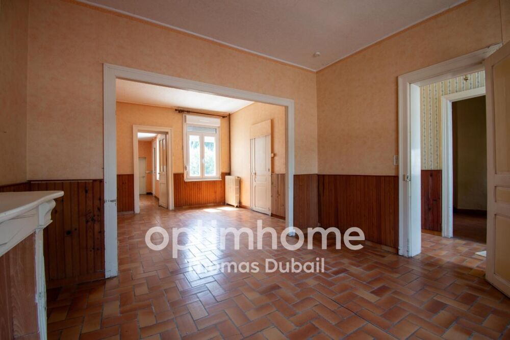 Maison individuelle à rénover avec jardin