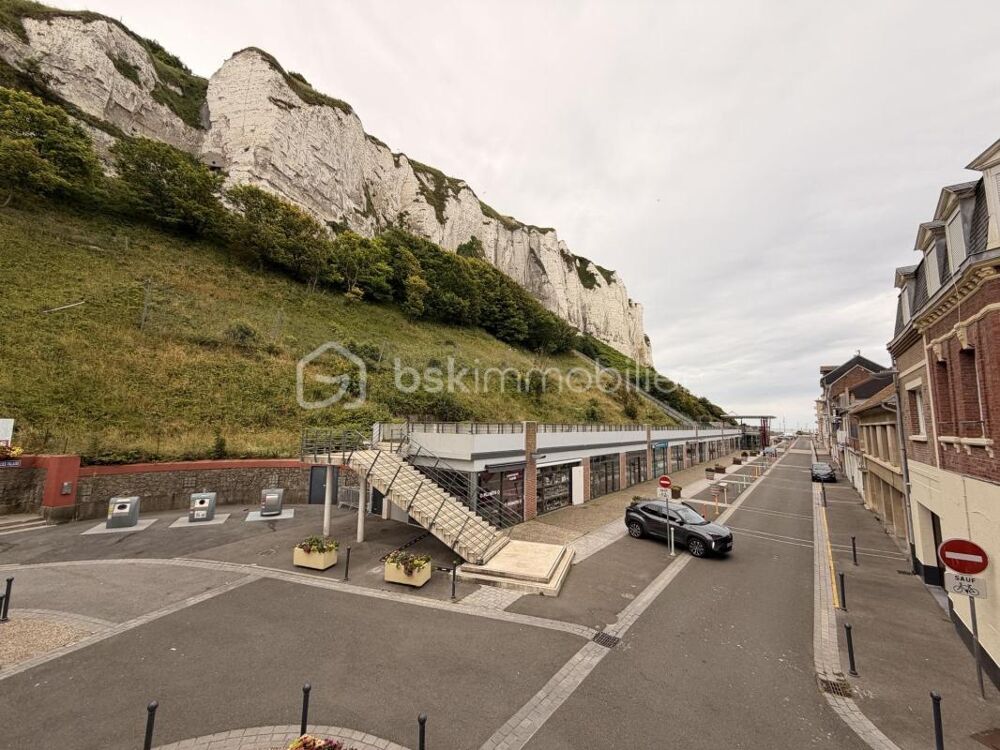 Appartement sans travaux à quelques minutes à pied de la plage et des commerces