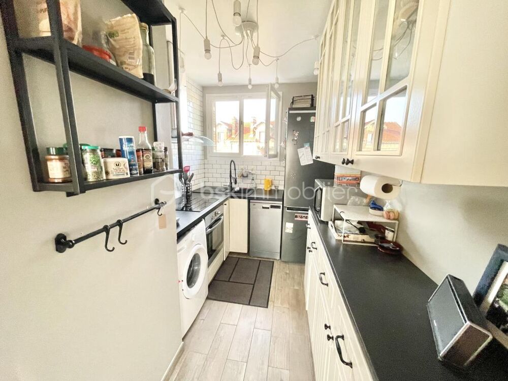 Vente Appartement 3 PIECES LUMINEUX au dernier étage avec une très belle vue + grand box + grande cave Thorigny sur marne