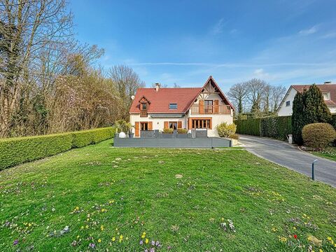   PAVILLON INDEPENDANT  - 180M� - 4 CHAMBRES - 2 BUREAUX - 1 DOUBLE GARAGE - 2 GRANDES DEPENDANCES - JARDIN - 60290 CAUFFRY Maison - 7 pi�ce(s) - 180 m�