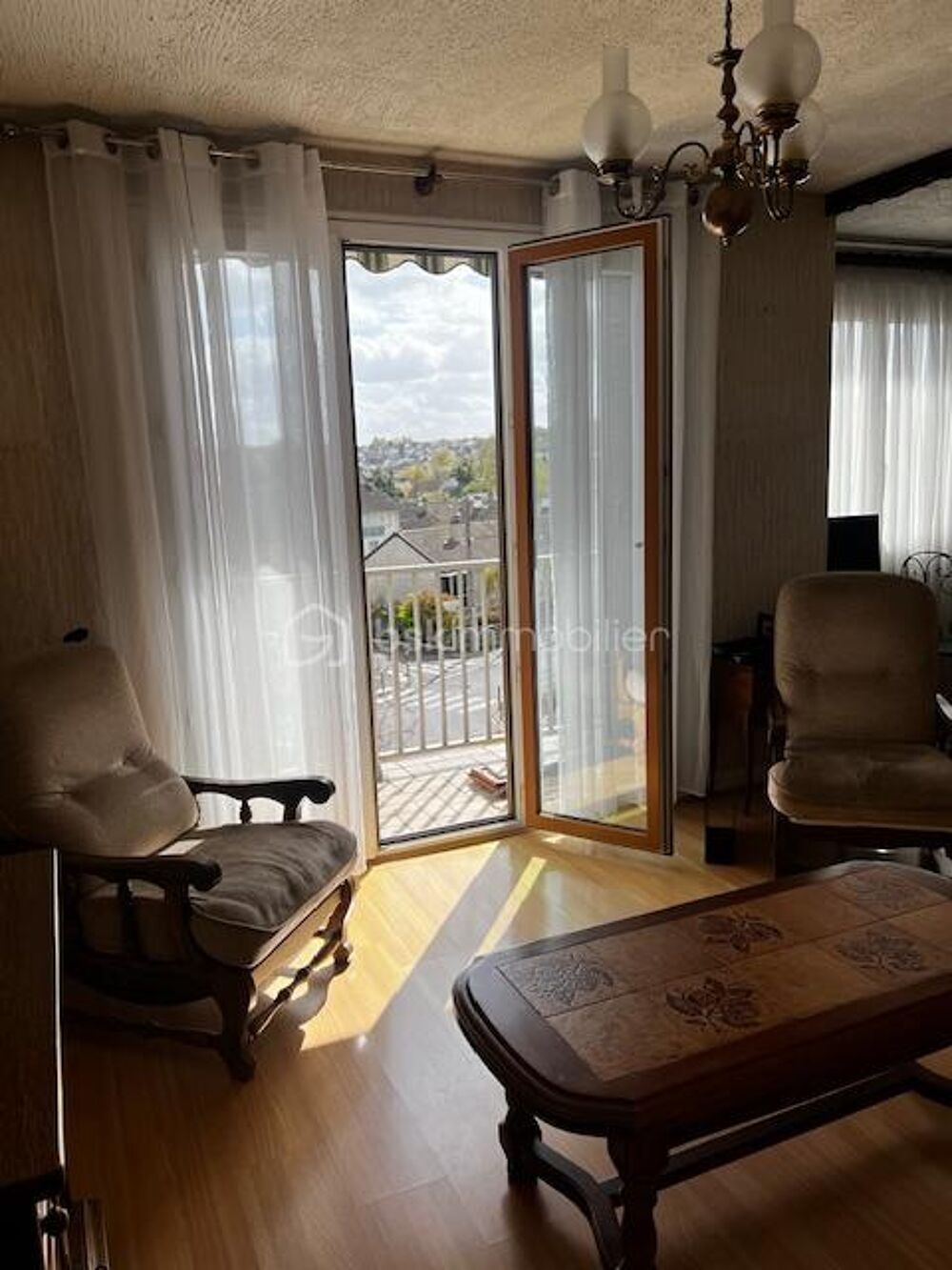 Appartement F3 pièces de 48 m2 dans le bas de Viry-chatillon