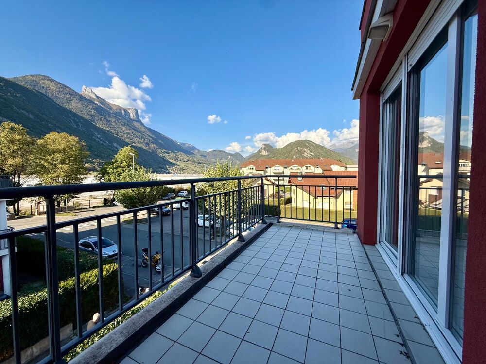 Vente Appartement Dpt Haute Savoie (74), à vendre FAVERGES appartement T3 ( 73,83 m2) Expo Nord Ouest au 2ème étage avec terrasse Faverges