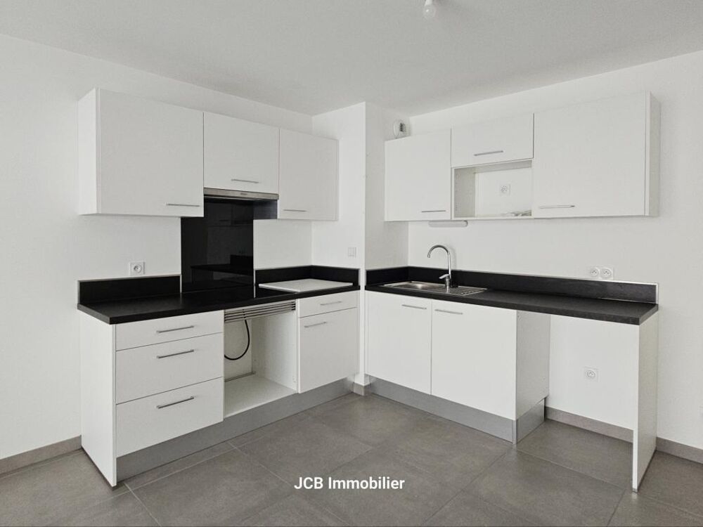 Location Appartement Grand T3 récent avec terrasse et 2 parkings Toulouse