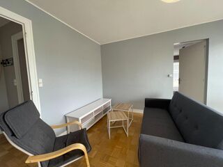  Appartement à louer 4 pièces 11 m²