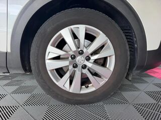 3008 1.2 131ch EAT8 Active Business PEUGEOT 2018 occasion 73000 Chambery