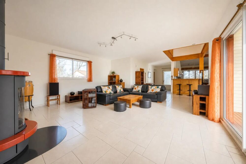 Vente Maison Maison lumineuse de 196 m² à Cubzac-les-Ponts Cubzac les ponts